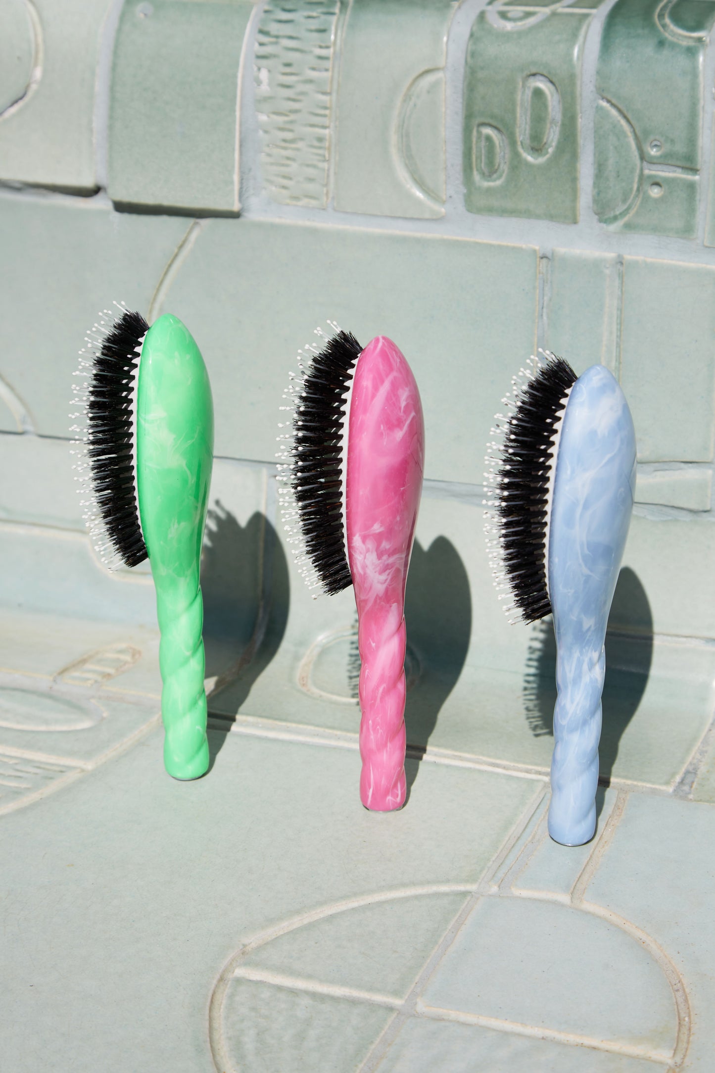 Roseanna x La Bonne Brosse N.03 Unverzichtbare Sanftheit Bürste Tie & Dye Blau