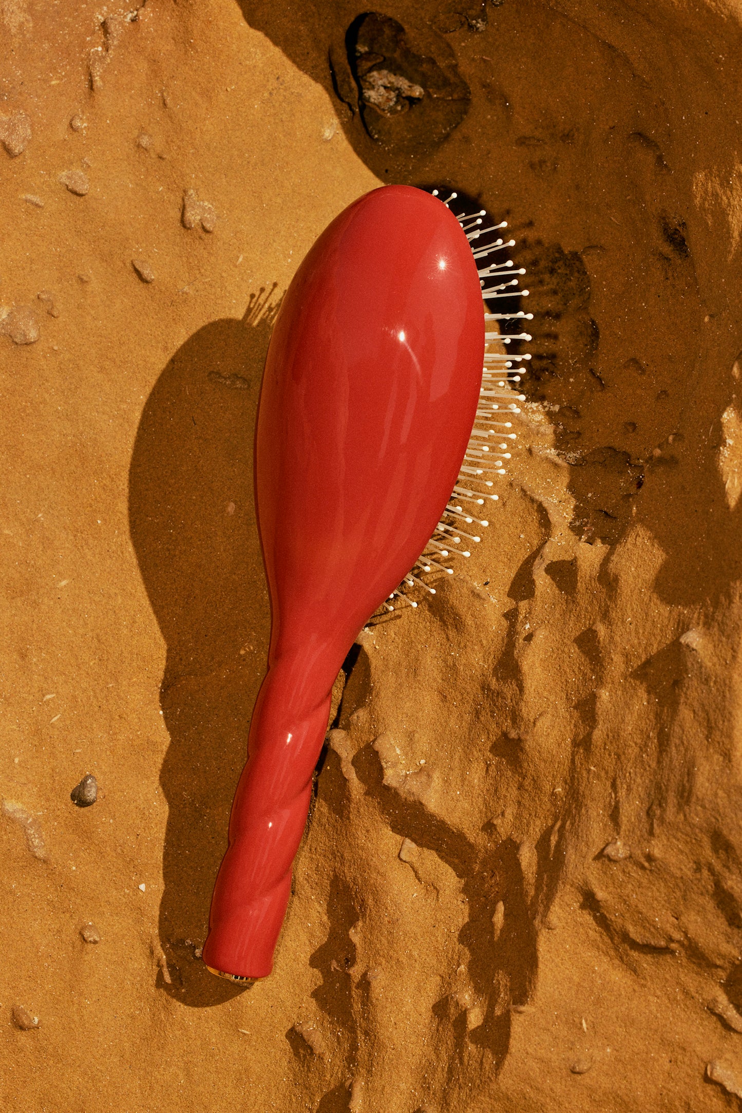 N.04 The Massaging Detangling Hair Brush The Miracle Clay Court