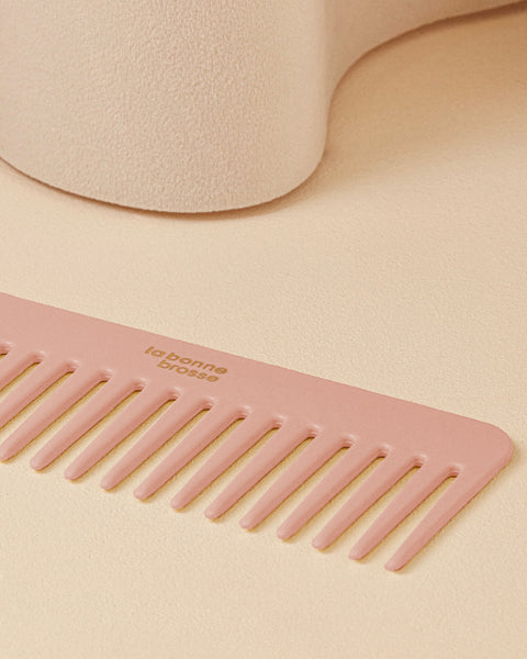 The Large Detangling Comb in Acetate Powder Pink - Image 2