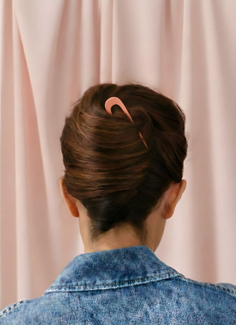 Duo : Le Petit Peigne Large et son Pic à Chignon Corail - Image 2