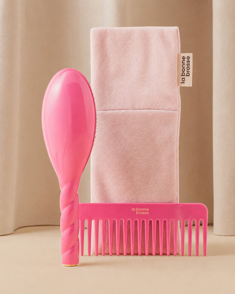 Trio: La Bonne Brosse, Its Comb and Limited Edition Breast Cancer Awareness Month Pouch - Image 1