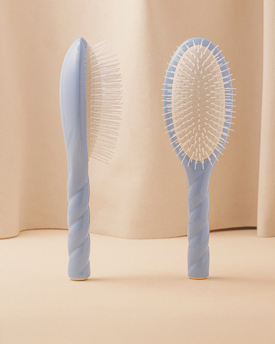 N.07 L’Intenso Districante e Stimolante Spazzola Azzurro Cielo