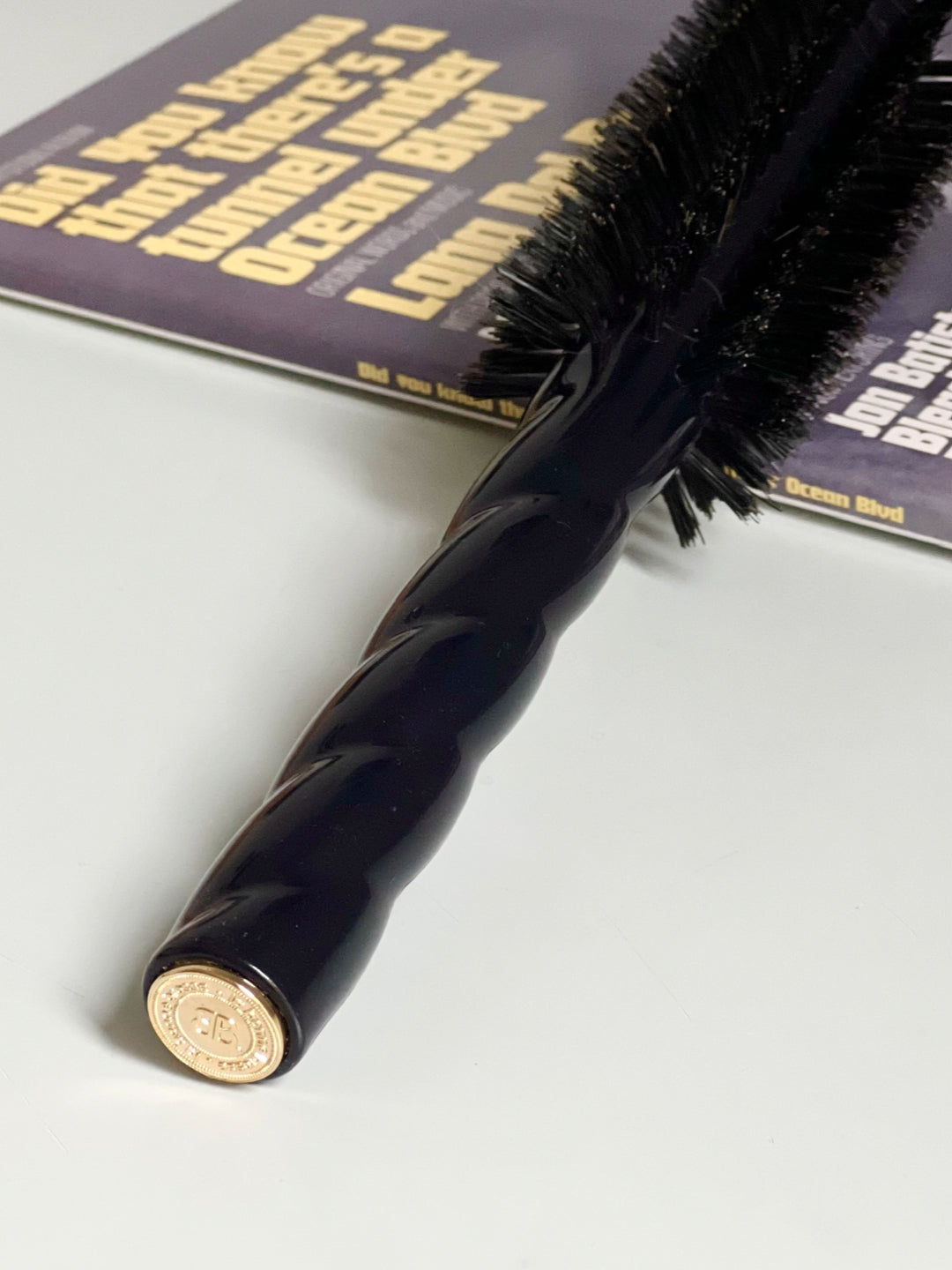 Black Édition N.05 The Round Hair Brush VOLUME & STYLE