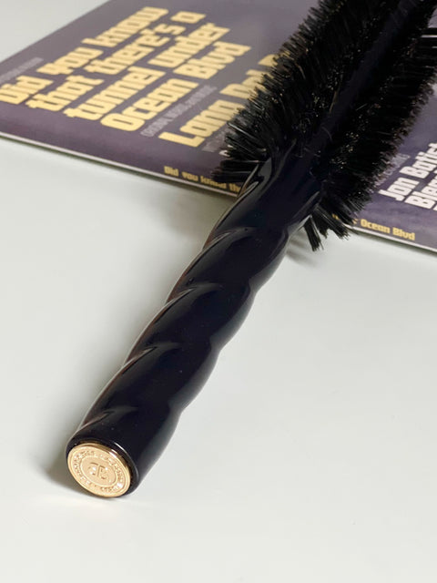 Black Édition N.05 The Round Hair Brush VOLUME & STYLE - Image 2