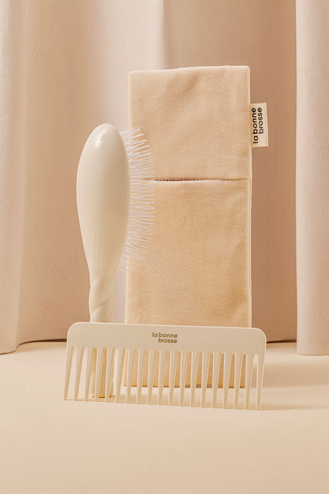 ‘Large Hair Brush’ Pouch Creamy White - Image 2