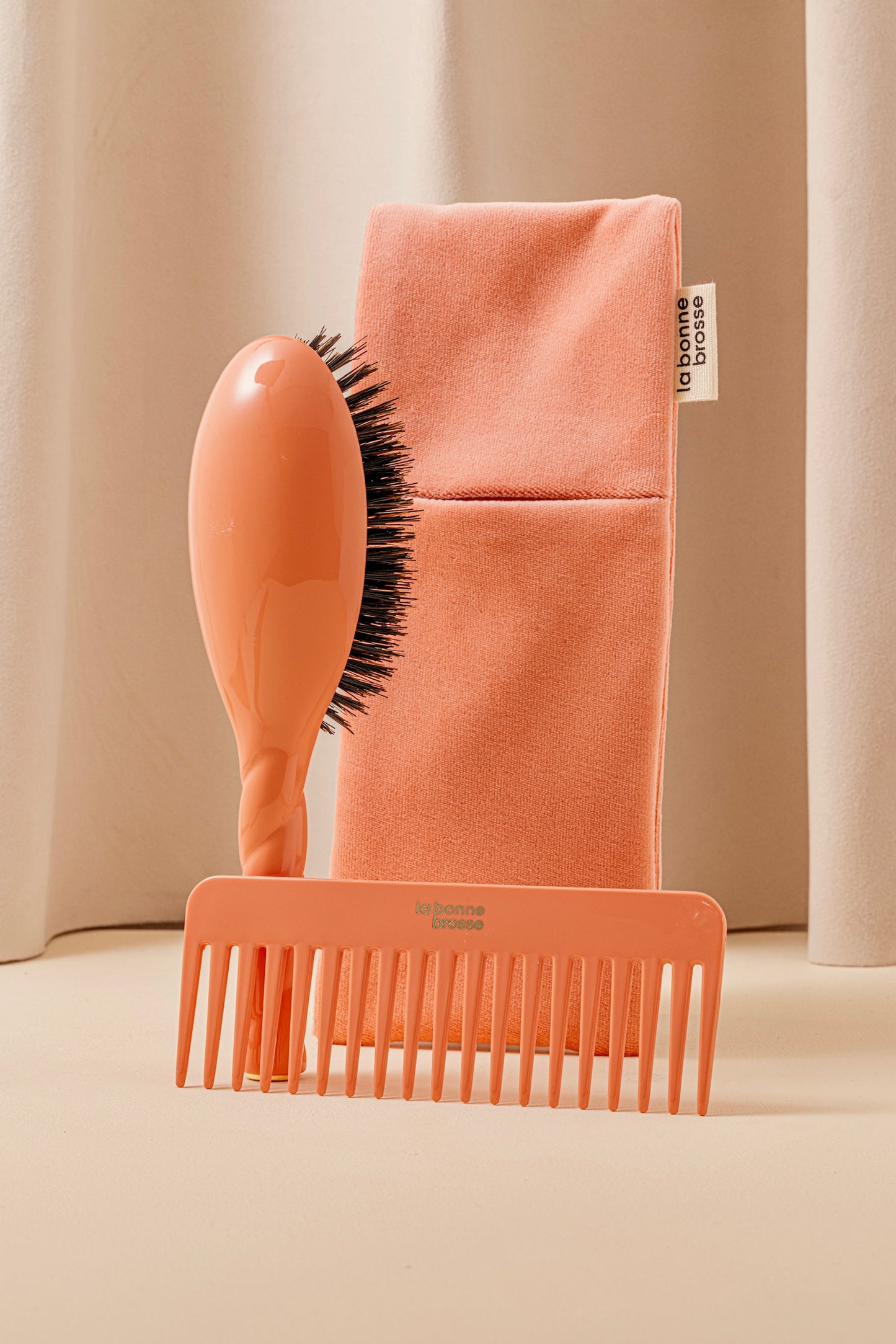 La Pochette "Grande Brosse" Corail