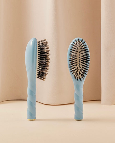N.01 The Small Shine & Care Hair Brush The Universal Light Blue - Image 1