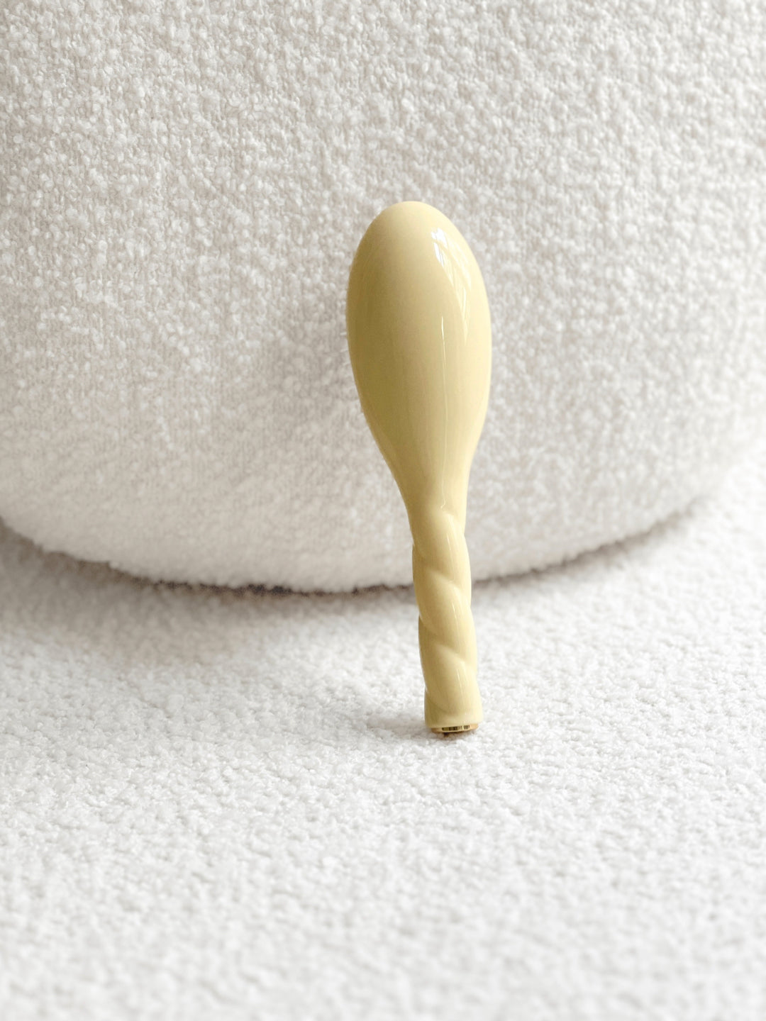 N.07 La Petite Brosse Démêlante & Stimulante l'Intense Ivoire Cair