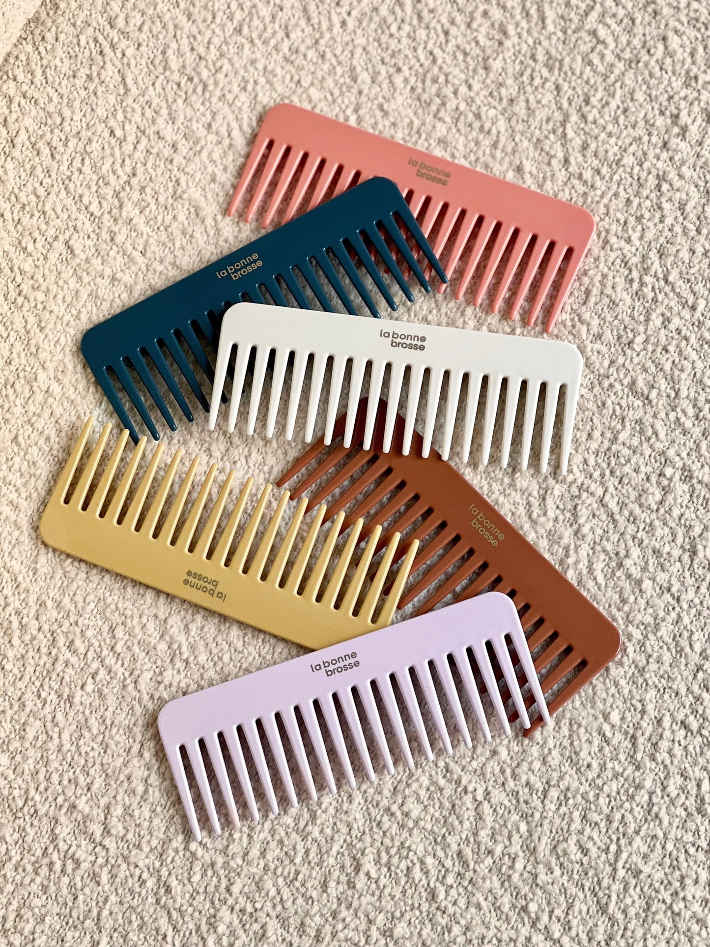 Le Peigne Large Démêlant en Acétate Blanc Crème