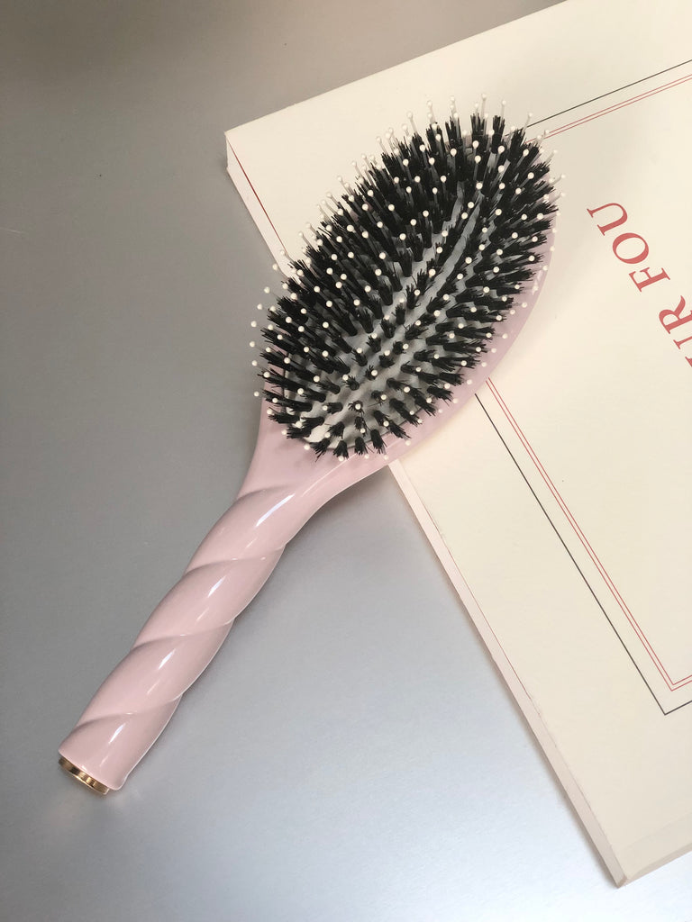 Brosse à cheveux douce rose