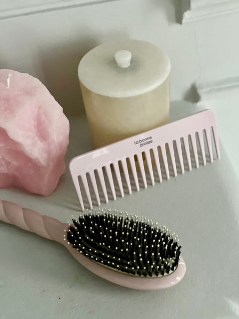 The Large Detangling Comb in Acetate Pink - Image 2