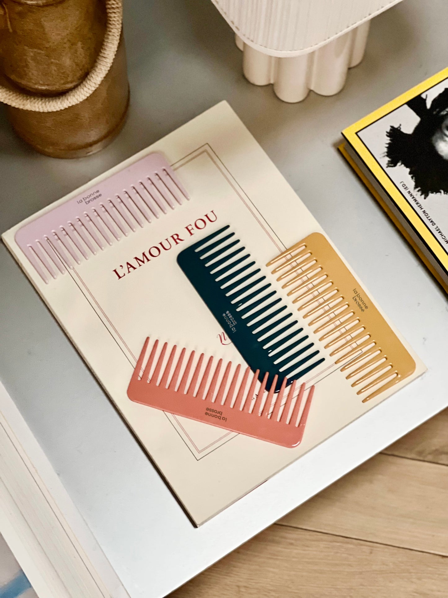 The Large Detangling Comb in Acetate Pink
