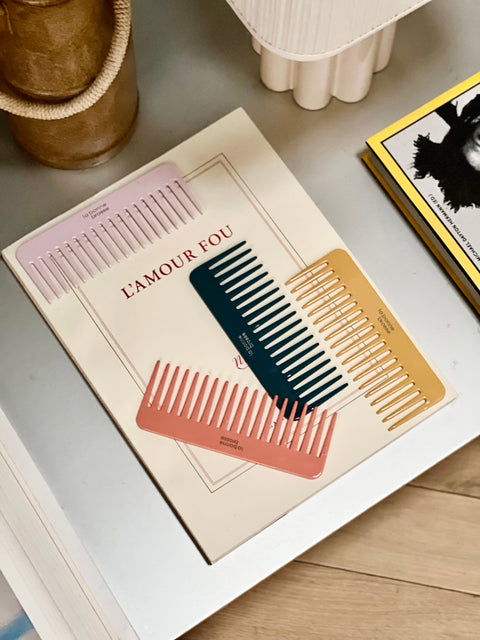 The Large Detangling Comb in Acetate Pink - Image 3