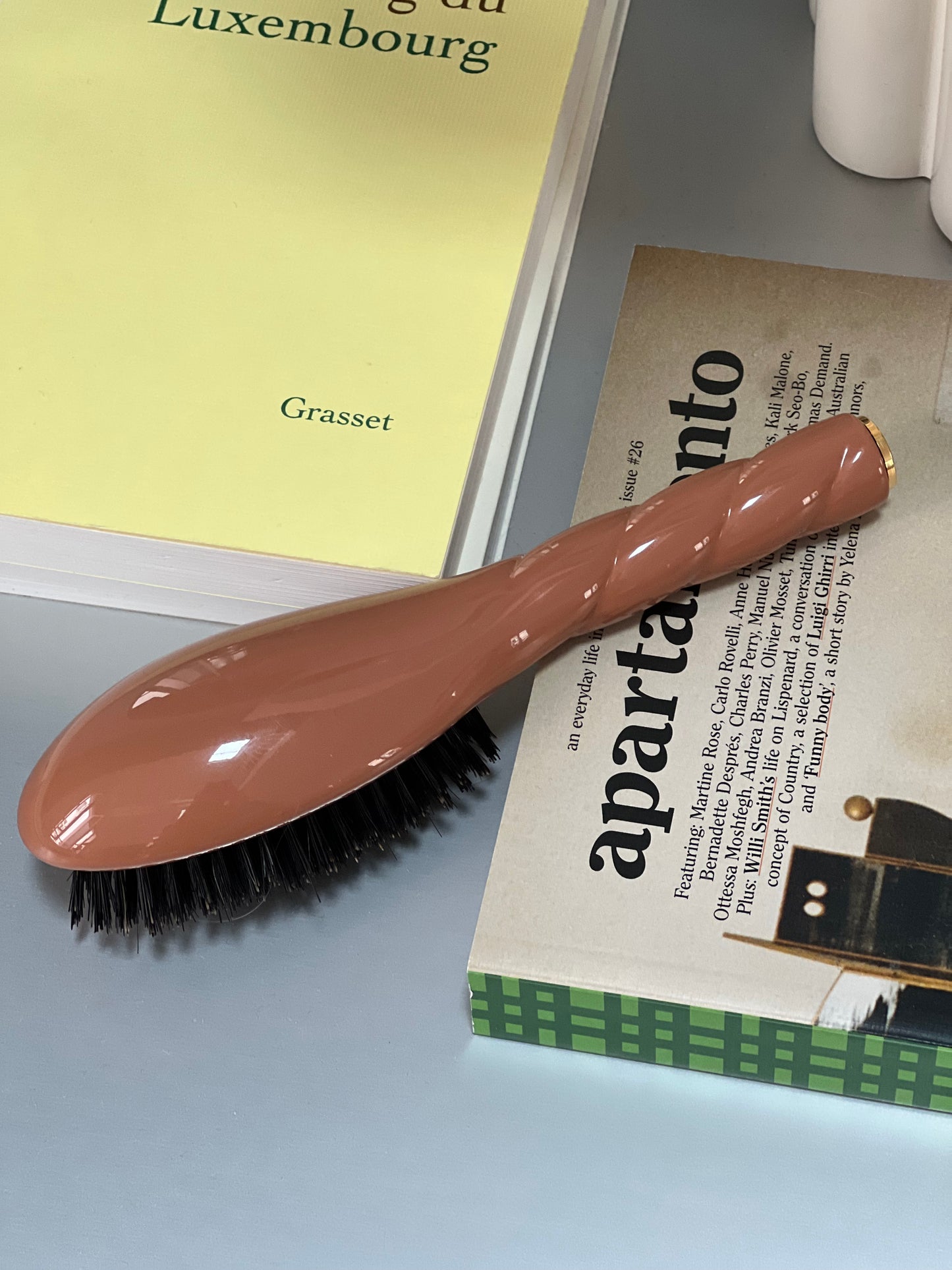N.01 The Small Shine & Care Hair Brush THE UNIVERSAL Terracotta