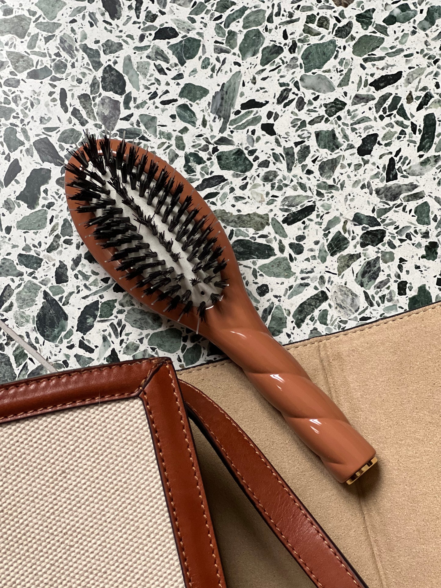 N.02 The Small Care & Detangling Hair Brush THE ESSENTIAL Terracotta