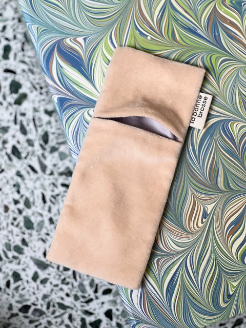 ‘Small Hair Brush’ Pouch White Cream  - Image 1