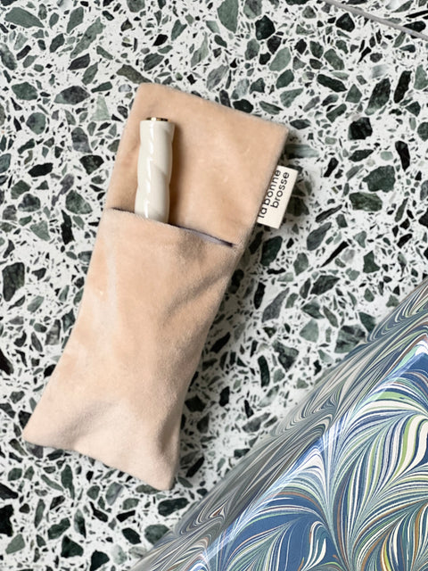 ‘Small Hair Brush’ Pouch White Cream  - Image 3